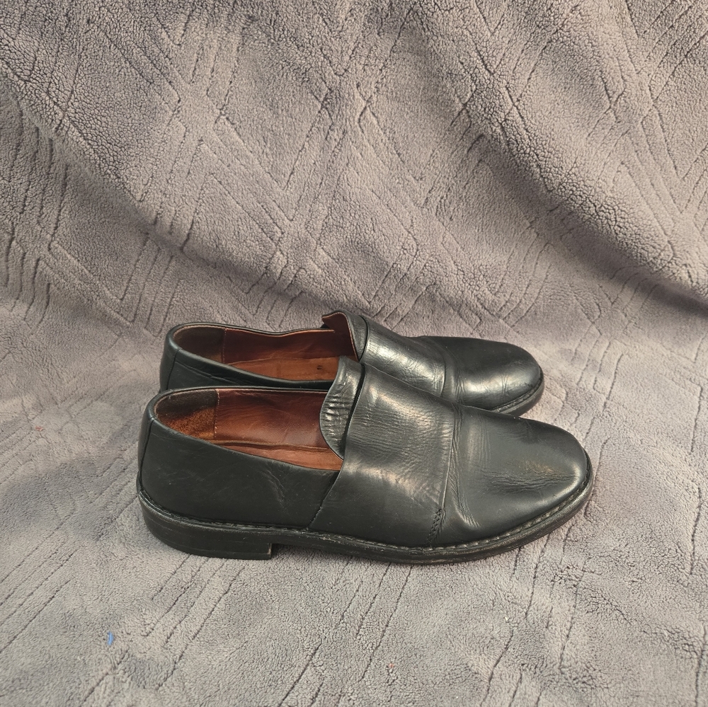 Vince Camuto Black Loafers Mens Sz 8M Leather Slip On Dress Shoes Sneakers.